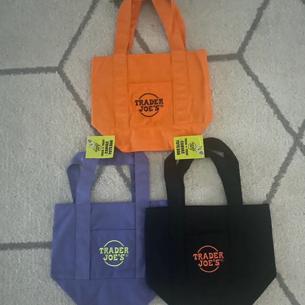 NWT Trader Joe’s Mini Canvas Tote Bag Set of 3 Halloween